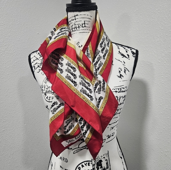 Juschi Printed Scarf - Picture 1 of 4